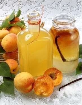 Liquore di albicocche ricetta