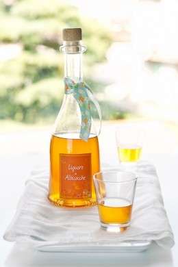 Liquore di albicocche