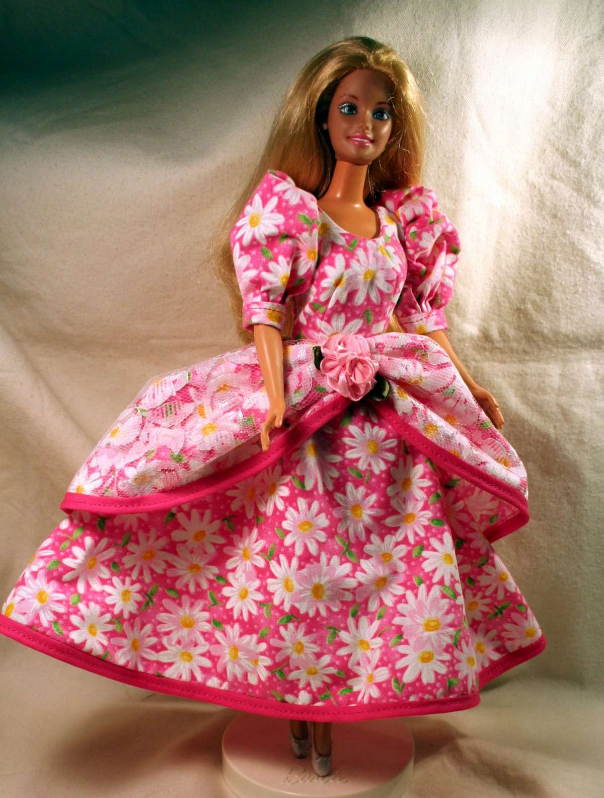 Abiti per bambole Barbie margherite