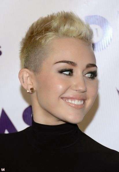 Capelli corti alla Miley Cirus