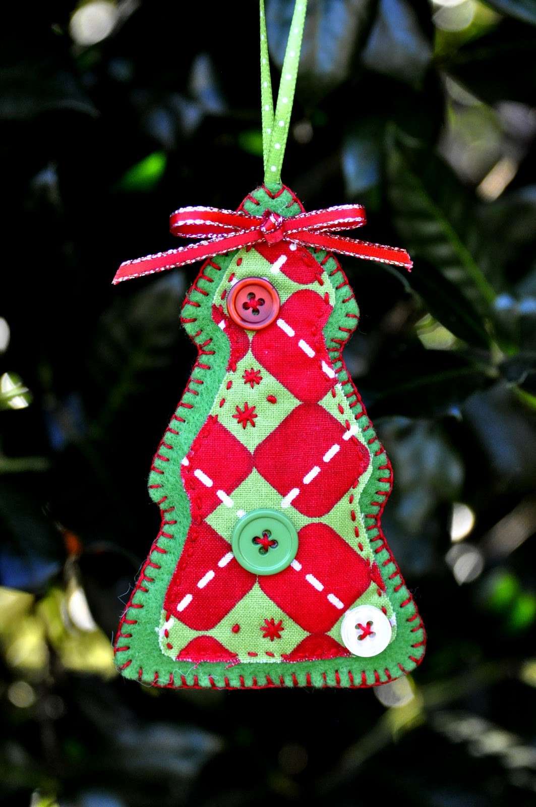 Addobbi di Natale in feltro albero rosso e verde