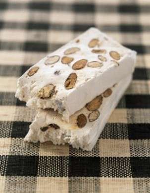 pezzetto torrone bianco