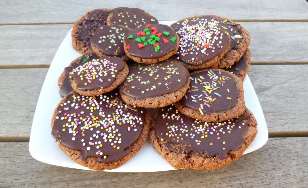 Biscotti con glassa al cioccolato di Nigella Lawson