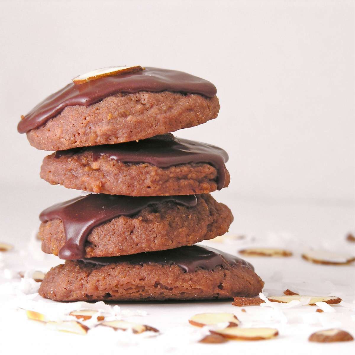 Biscotti con glassa al cioccolato fondente