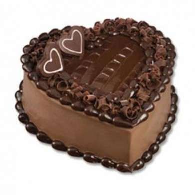 torta di cioccolato a forma di cuore