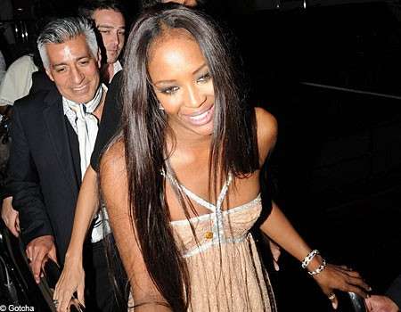 Naomi Campbell stempiata