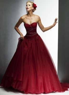 Abito da sposa rosso tulle