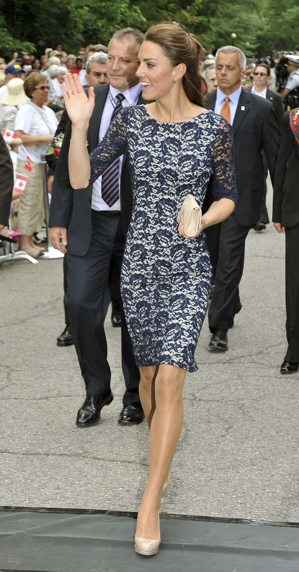 Abito di pizzo per Kate Middleton