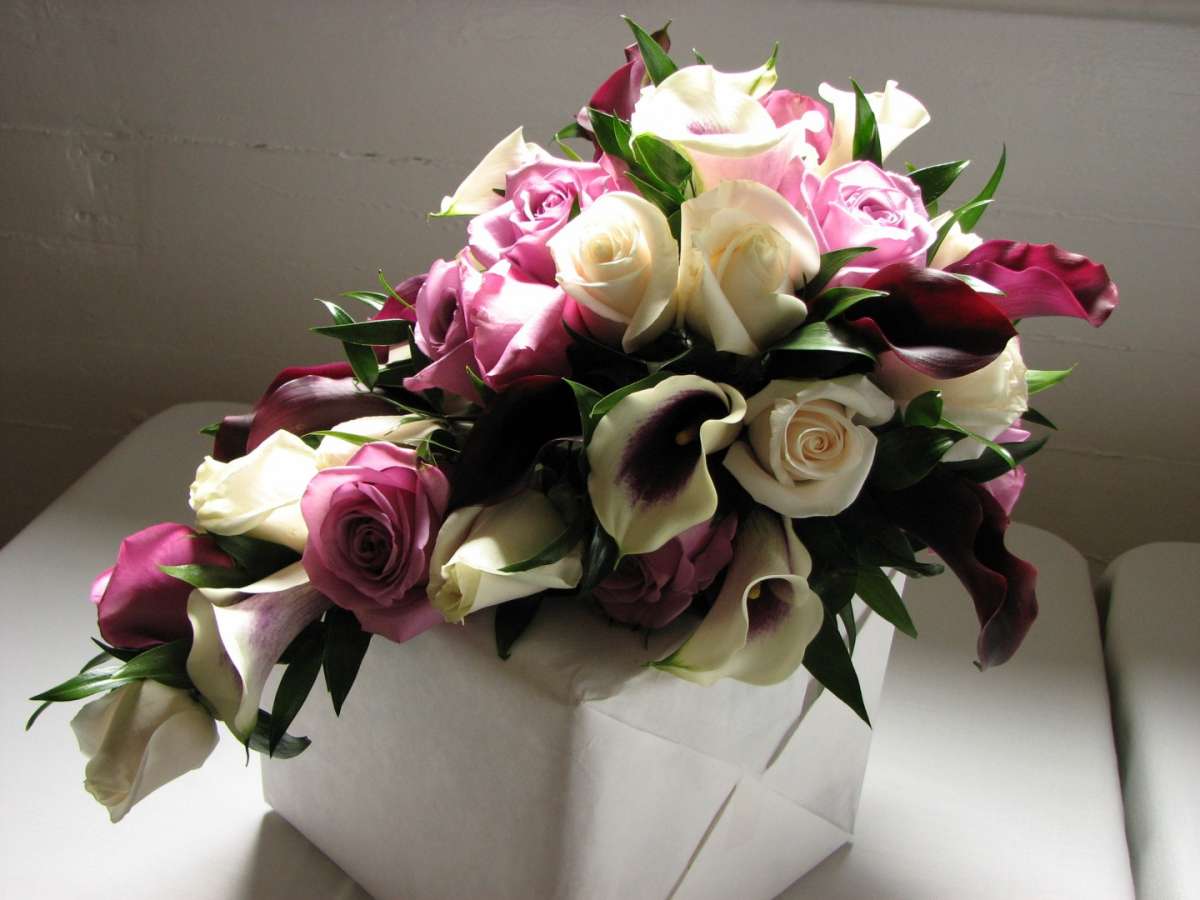 Bouquet sposa calle e rose