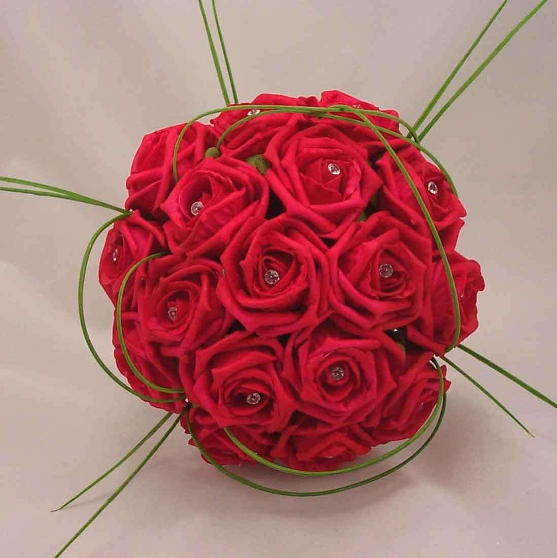 Bouquet sposa rose rosse con gioiello