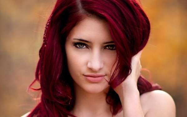 Capelli rosso scuro