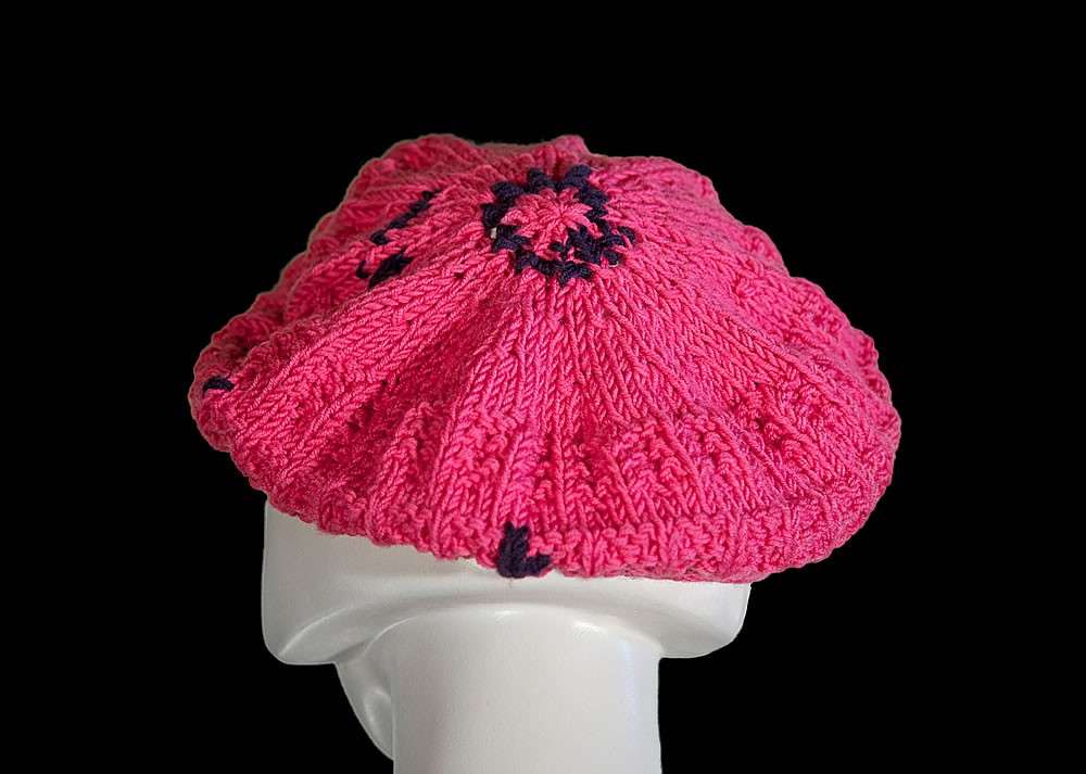 Cappello di lana a basco rosa