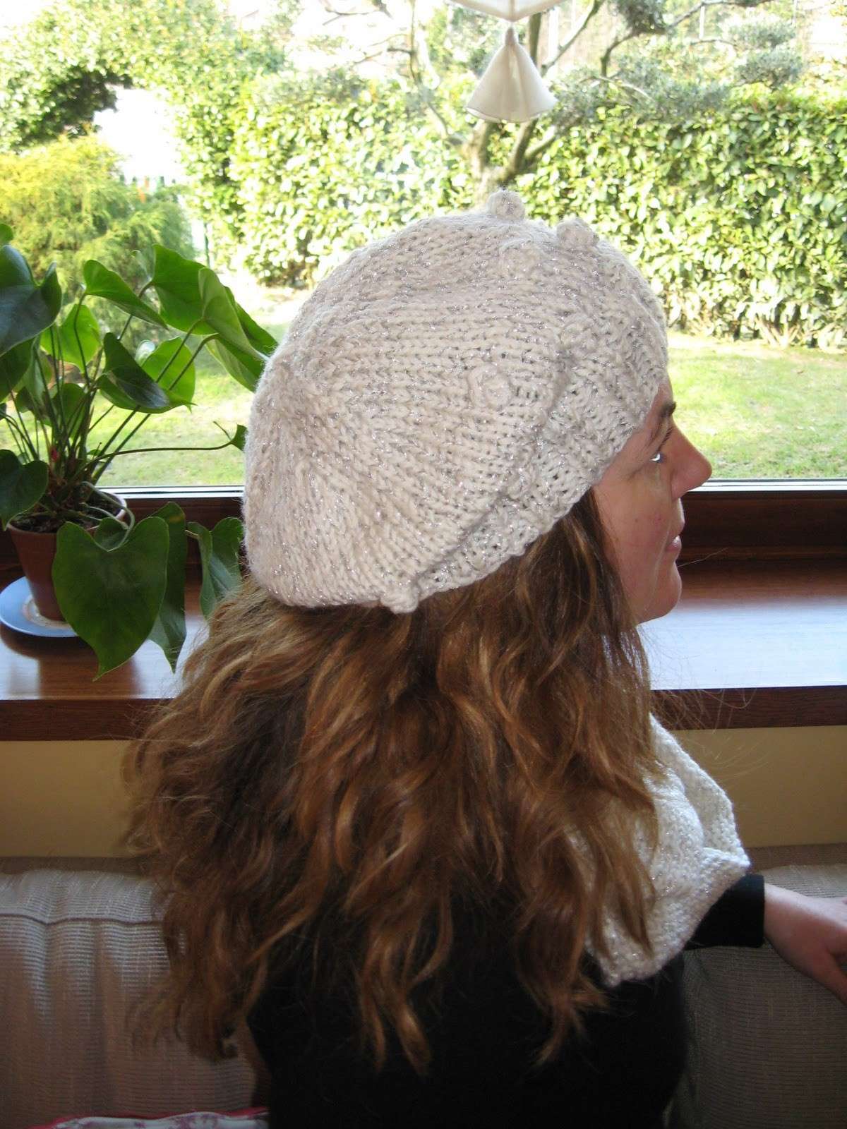 Cappello di lana bianco