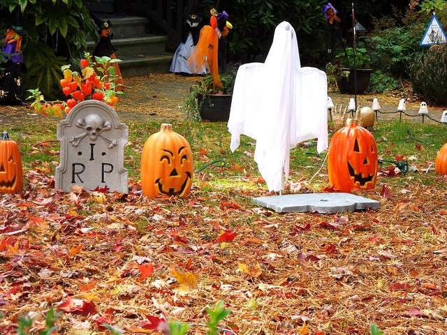 Costumi di Halloween per bambini fai da te: fantasma