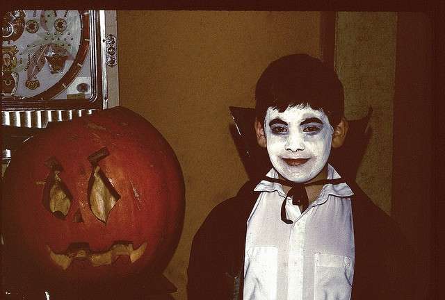 Costumi di Halloween per bambini fai da te: vampiro