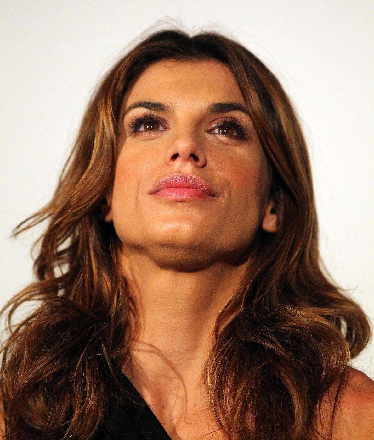 Elisabetta Canalis sorridente e serena