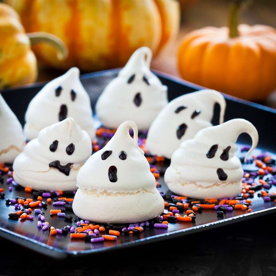 Lavoretti Halloween per bambini fantasmi meringa