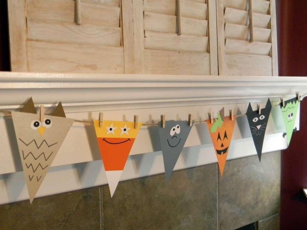 Lavoretti Halloween per bambini ghirlanda spiritosa