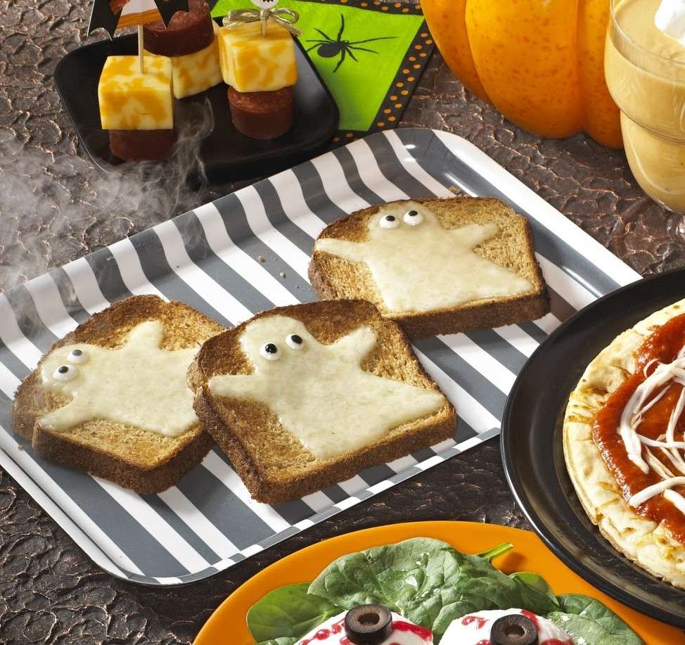 Lavoretti Halloween per bambini panini fantasmi