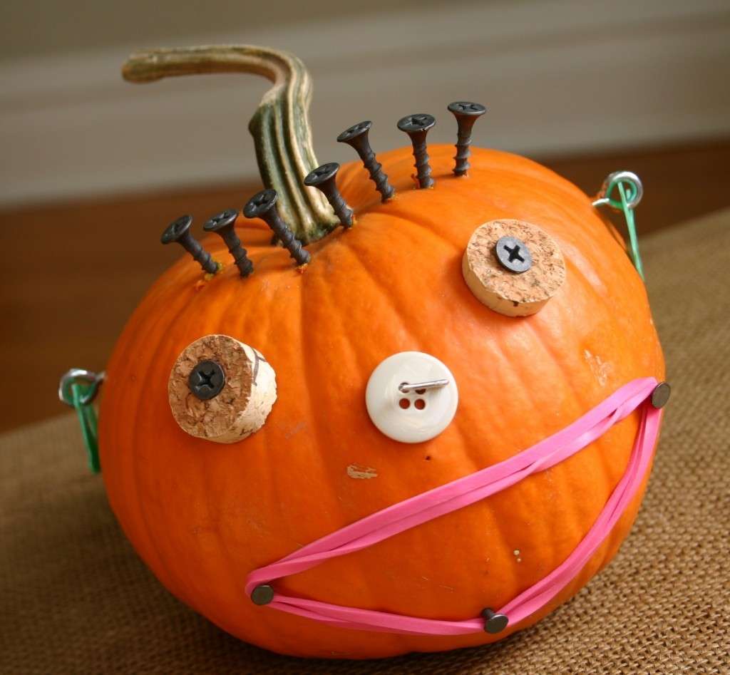 Lavoretti Halloween per bambini zucca decorata