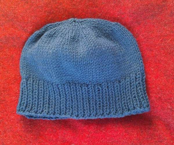 Lavori a maglia, cappello