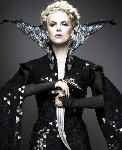 Strega Cattiva Charlize Teron