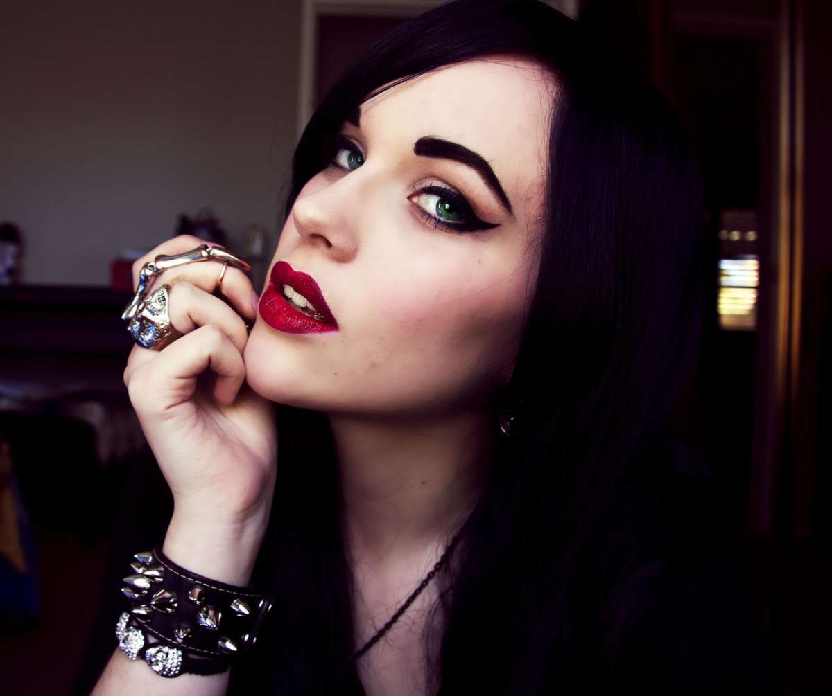 Trucco Morticia Adams