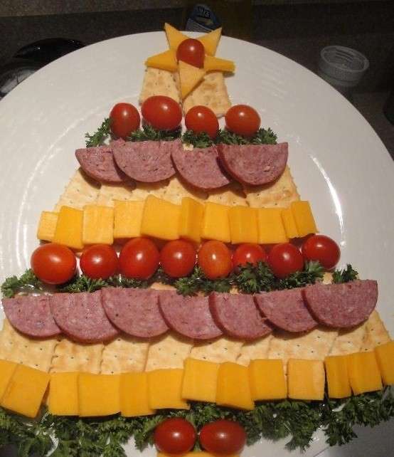 Albero con salumi e formaggi