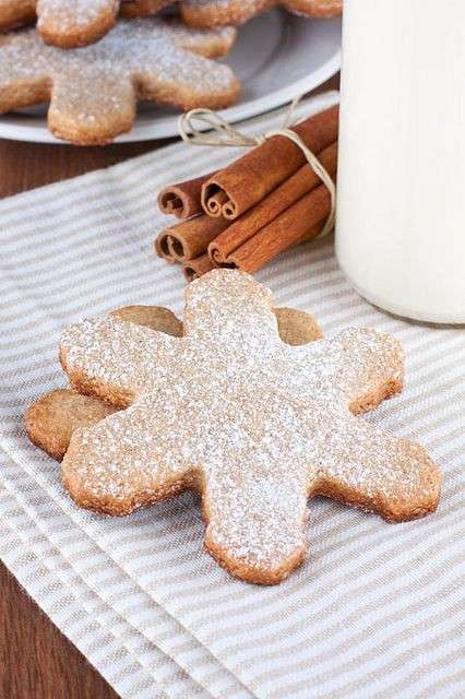 Biscotti natalizi alla cannella