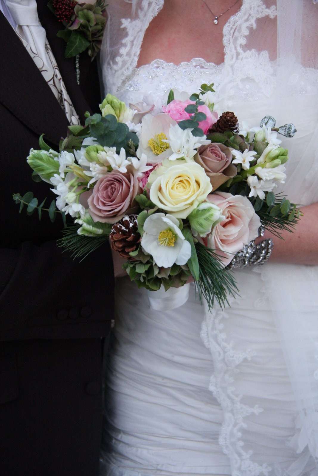 Bouquet sposa invernale colorato