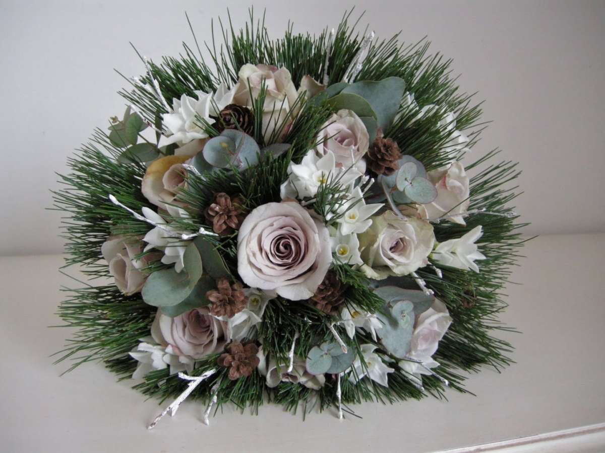 Bouquet sposa invernale pino