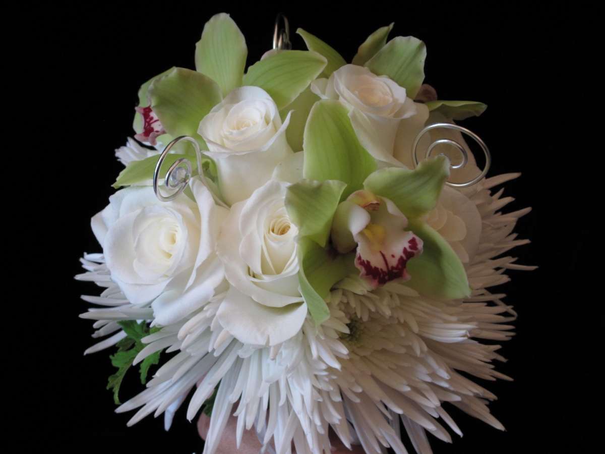 Bouquet sposa invernale rose bianche