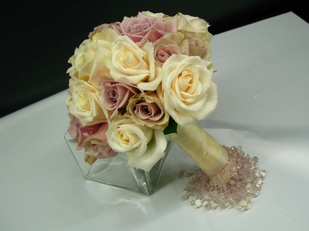 Bouquet sposa invernale rose crema