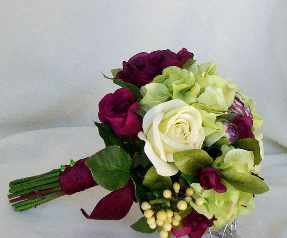 Bouquet sposa invernale viola e bianco