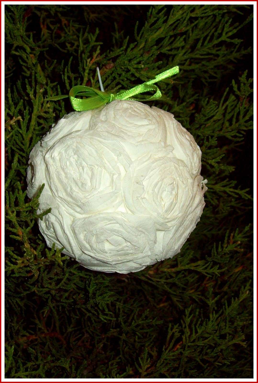 Decorazioni natalizie pallina-fiore carta