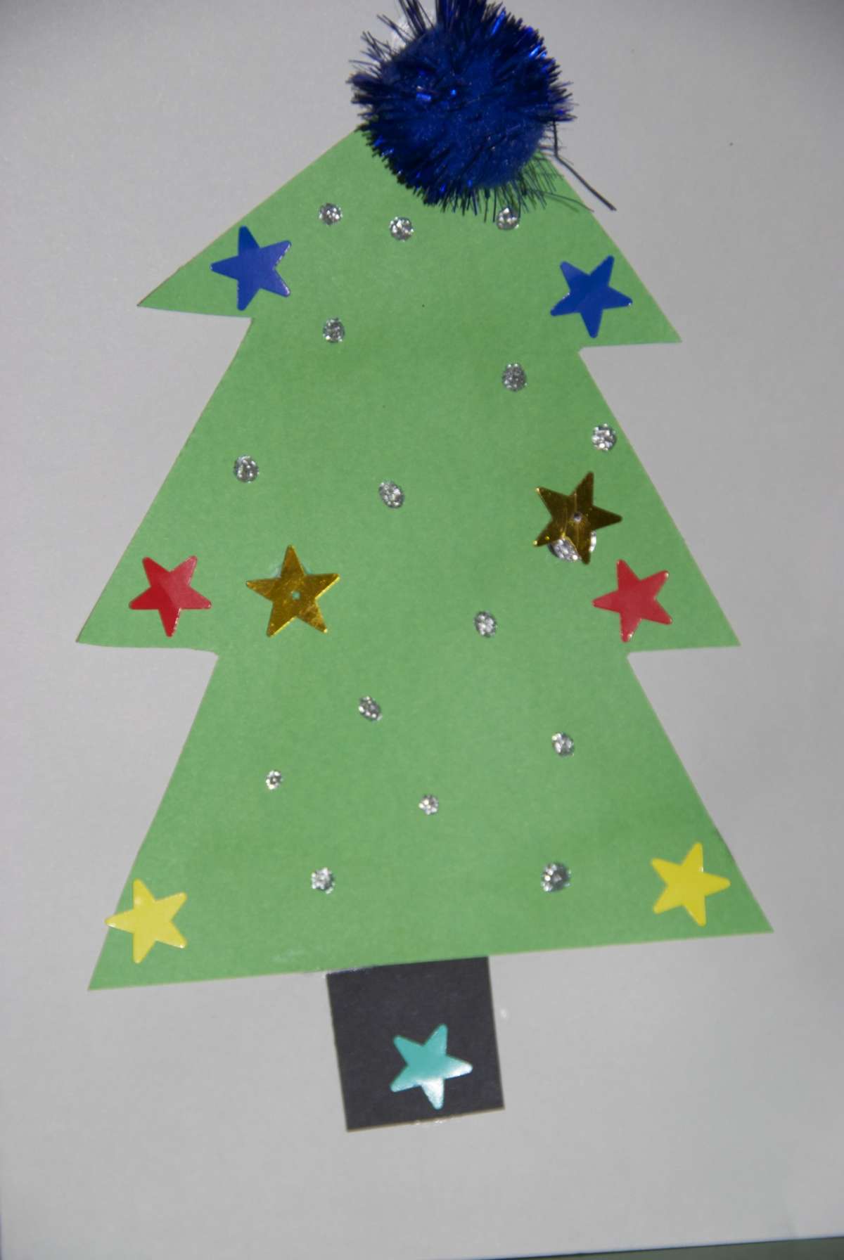 Lavoretti creativi Natale albero stelle
