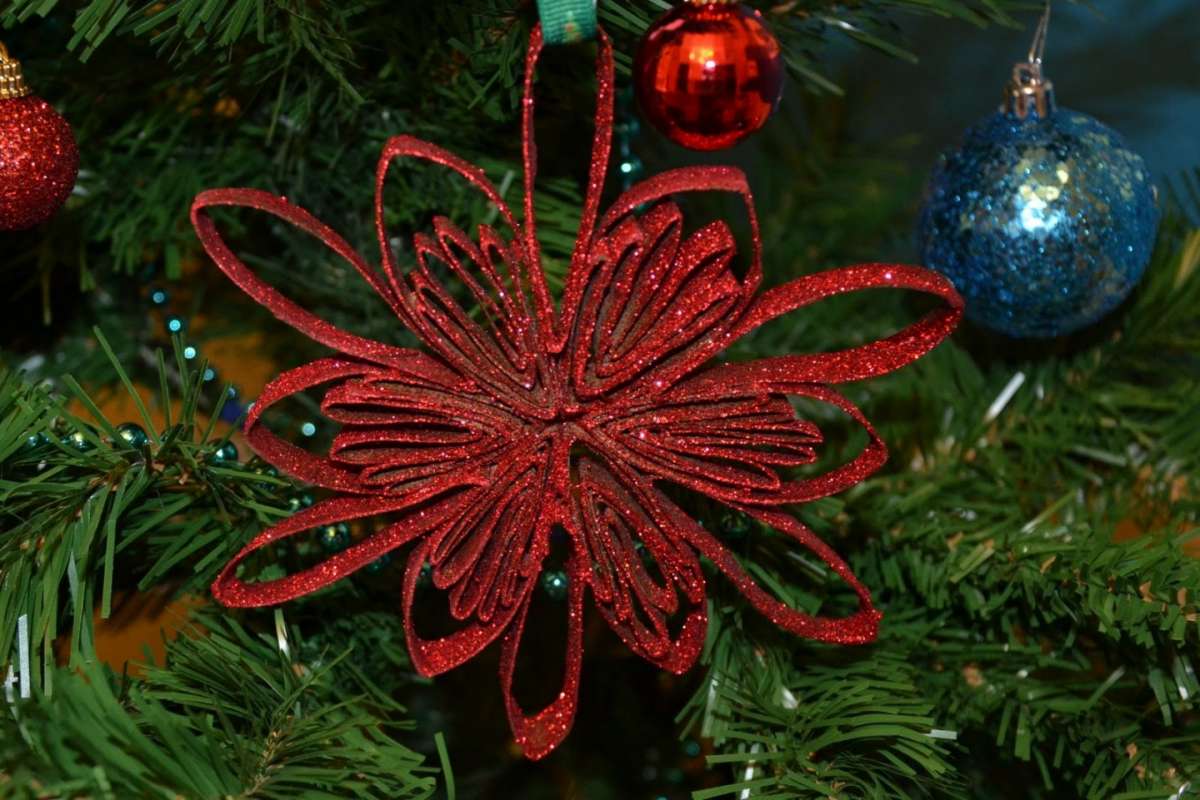 Lavoretti creativi Natale stella rossa glitter