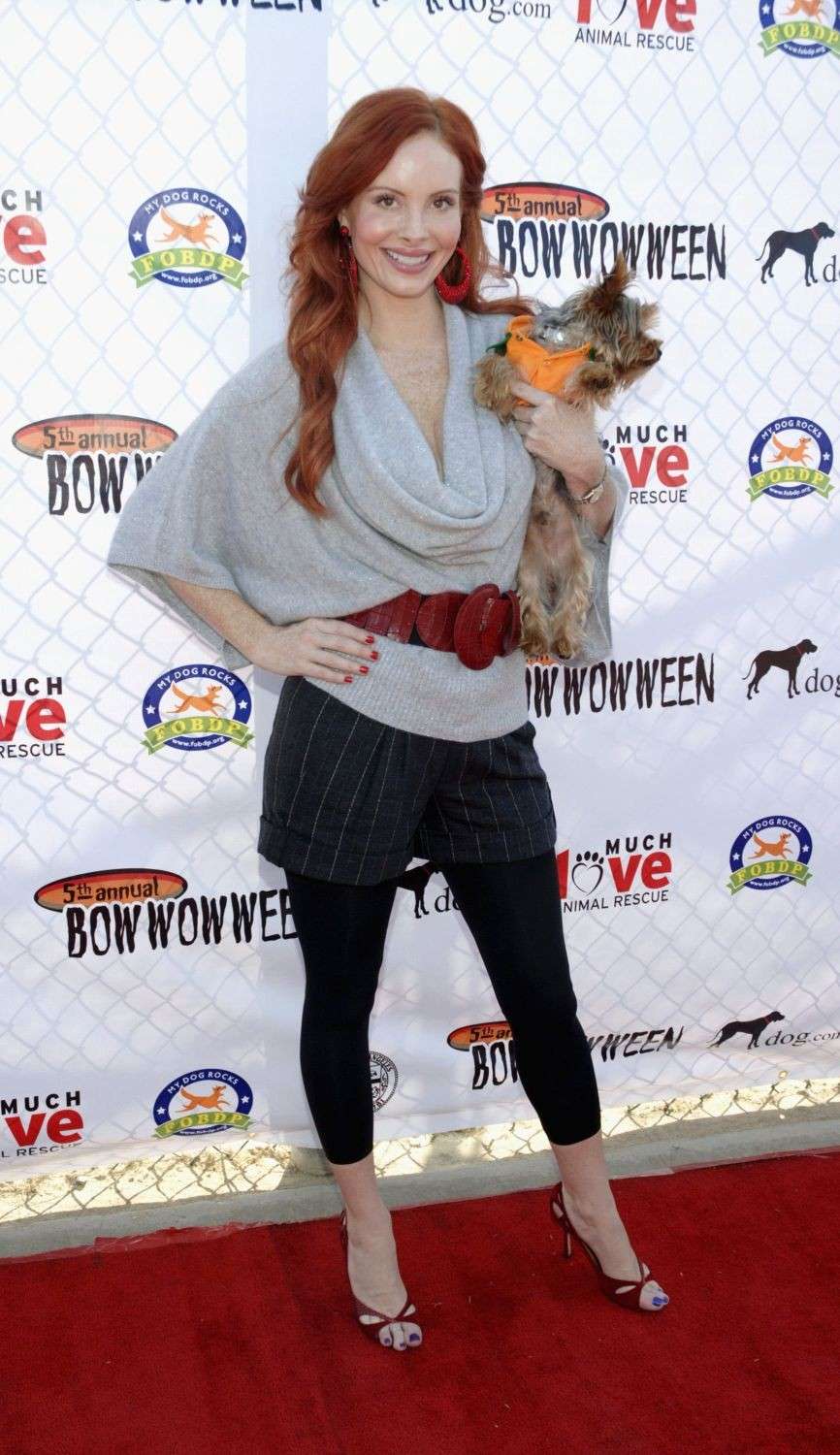 Leggings abbinati a shorts per Phoebe Prince