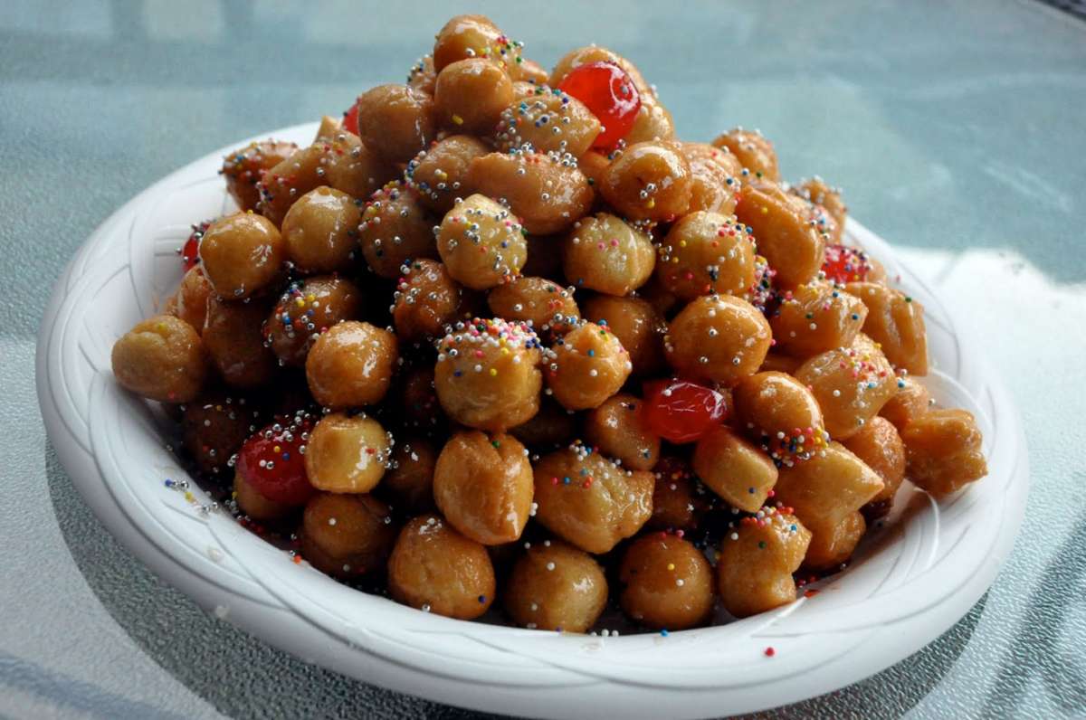 Struffoli Napoletani , il perfetto regalo di Natale