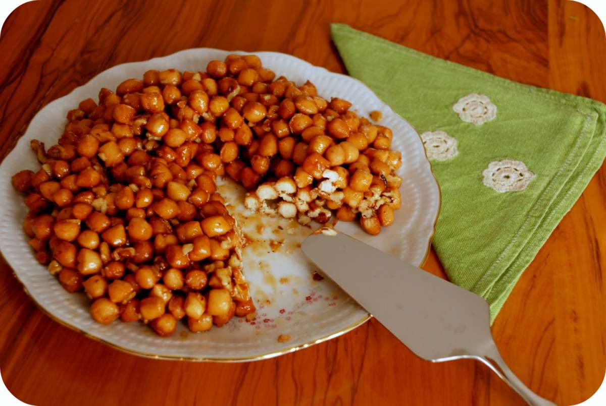 Struffoli Napoletani per festeggiare il Natale in modo tradizionale