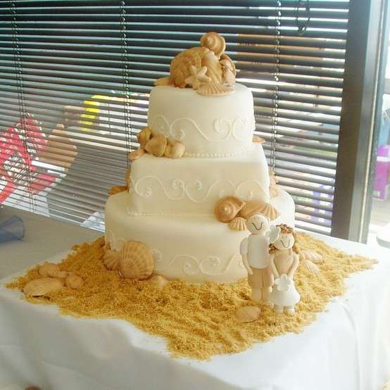 Torta a piani: wedding cake ispirata alle Hawaii