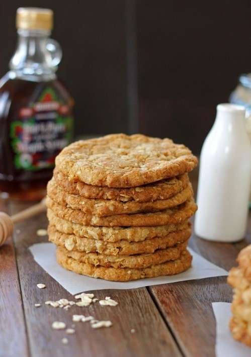 Biscotti con pasta frolla con noci