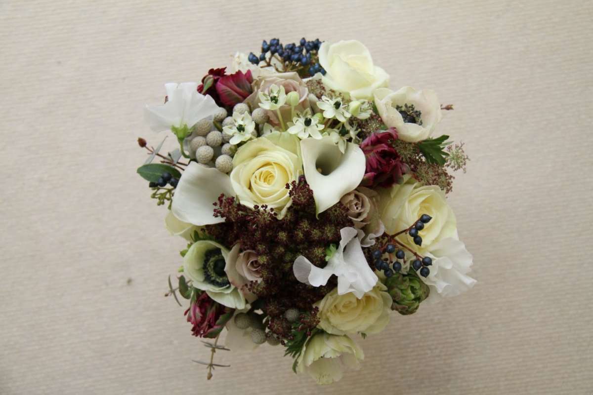 Bouquet sposa Natale in bianco