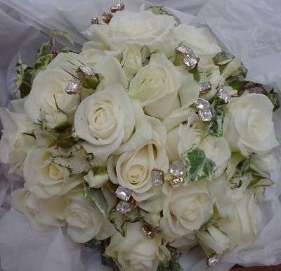 Bouquet sposa Natale tutto bianco