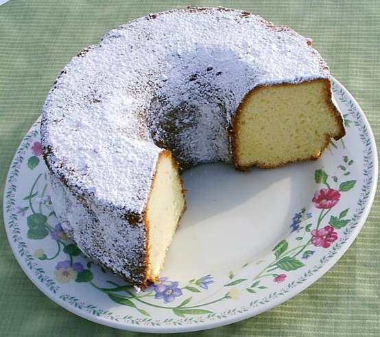 Ciambellone al cocco