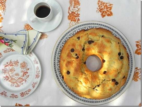 Ciambellone con gocce di cioccolato