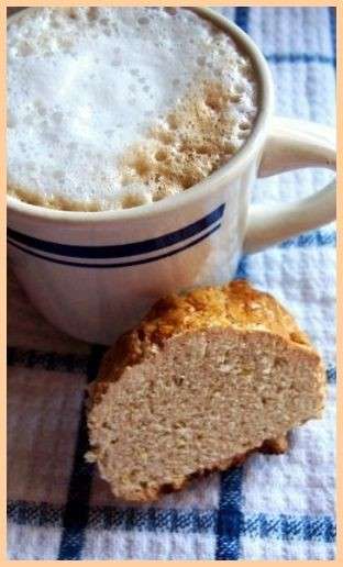 Ciambellone della nonna con pinoli