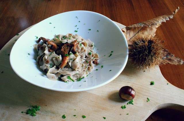 Pappardelle funghi e castagne