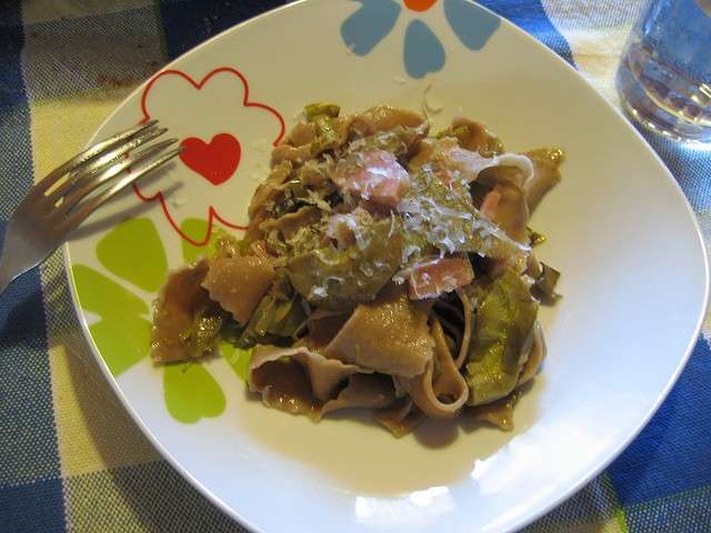 Pasta con castagne e carciofi