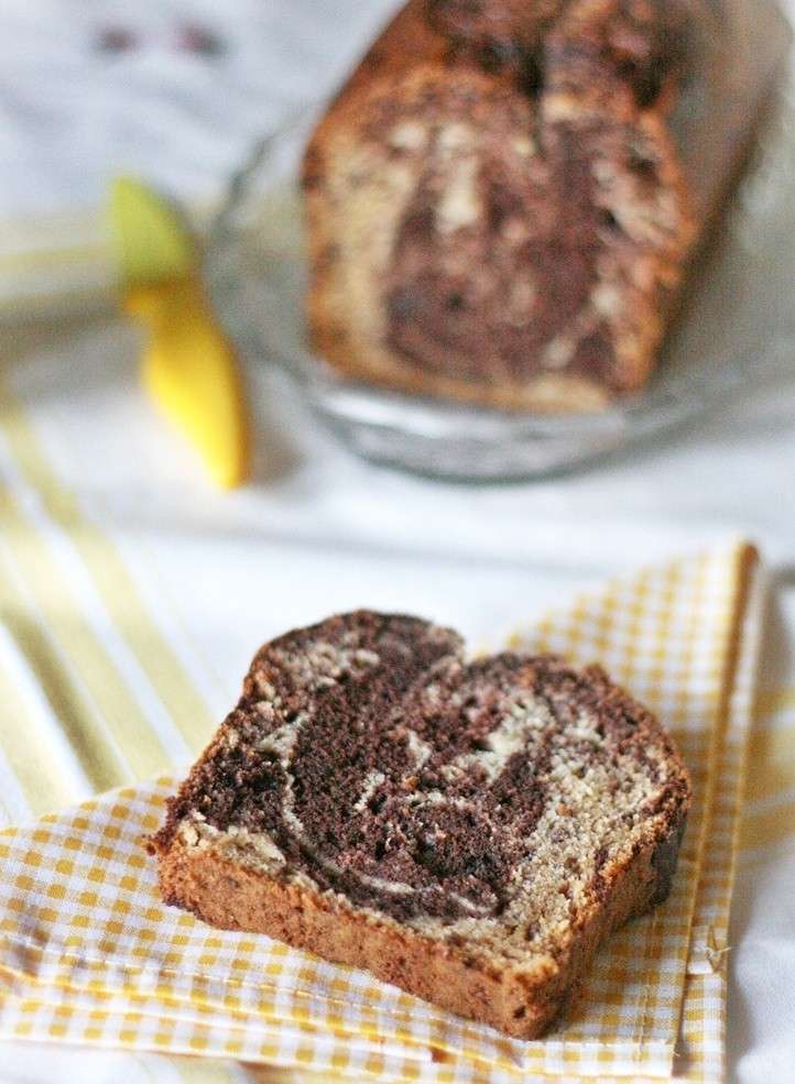 Plum cake con banane e cioccolato